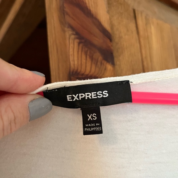 Cream scoop neck Express top - Picture 2 of 3